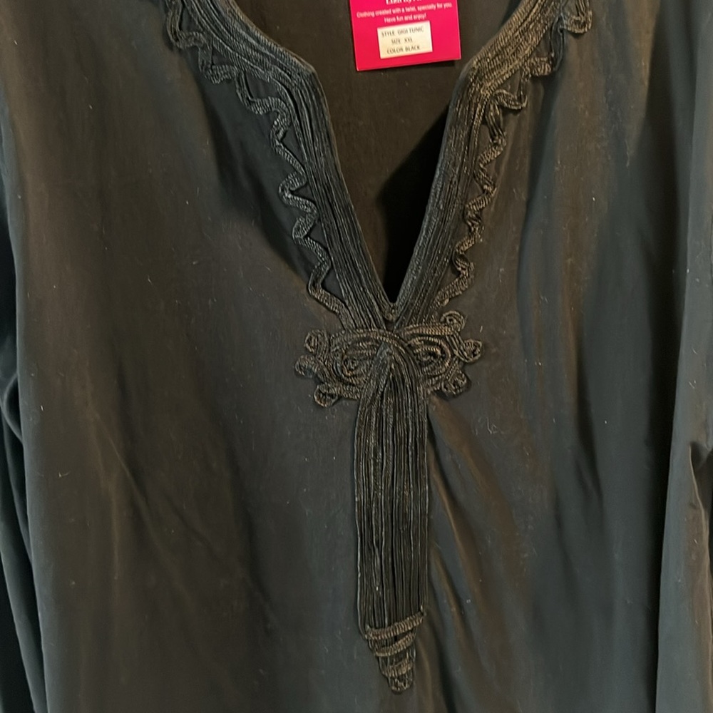 Liza Byrd Black exquisite embroidered long sleeve top   - NWT